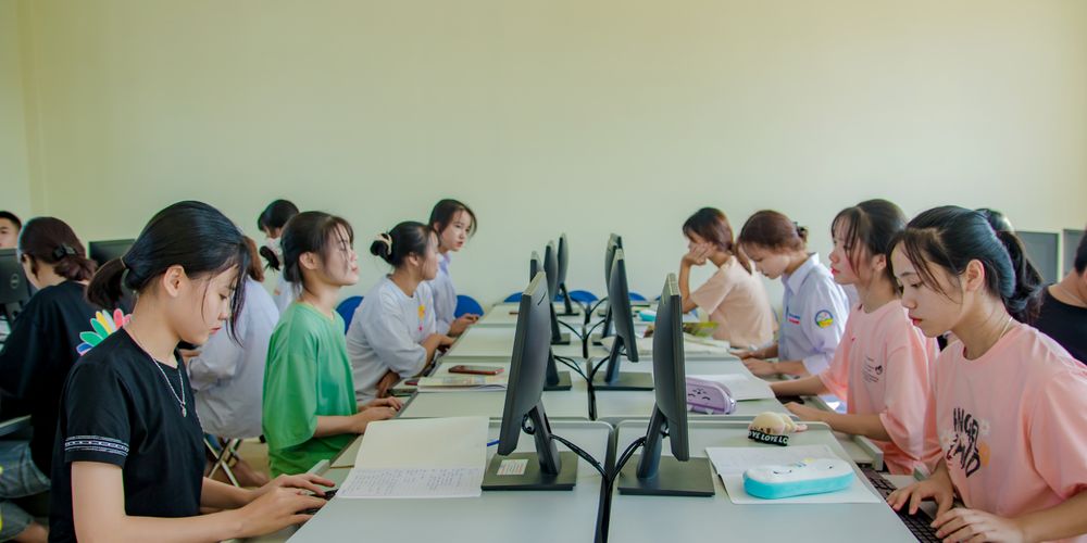 Tải https//go88vi.live/ với nặng máy không? Dung lượng & cấu hình phải - Đánh Giá Chính Xác Hiệu Năng Thiết Bị Và Bí Quyết Tối Ưu Hóa Khi Tải Ứng Dụng